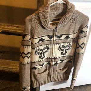 Aritzia Sweaters - TNA Aritzia sweater Aritzia Sweaters - TNA Aritzia sweater